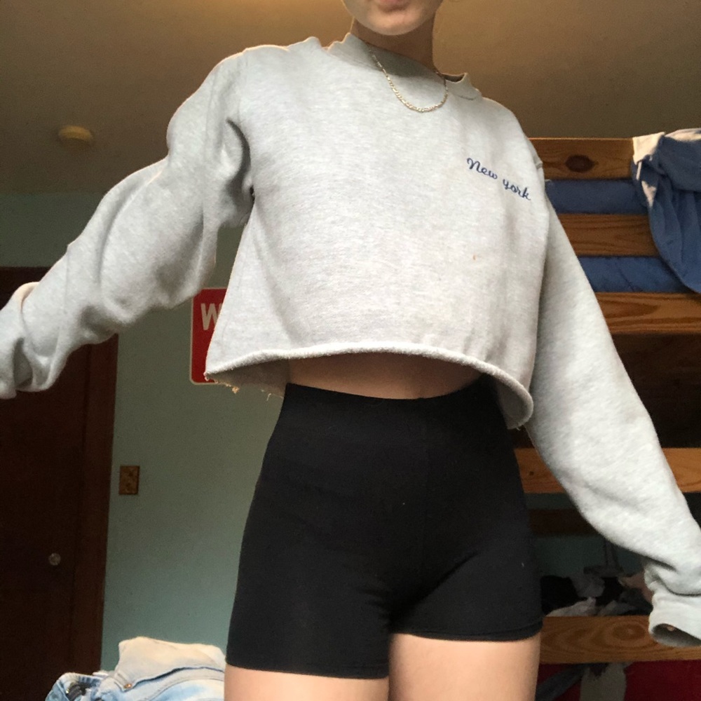 Cropped Pullover Sweatshirt